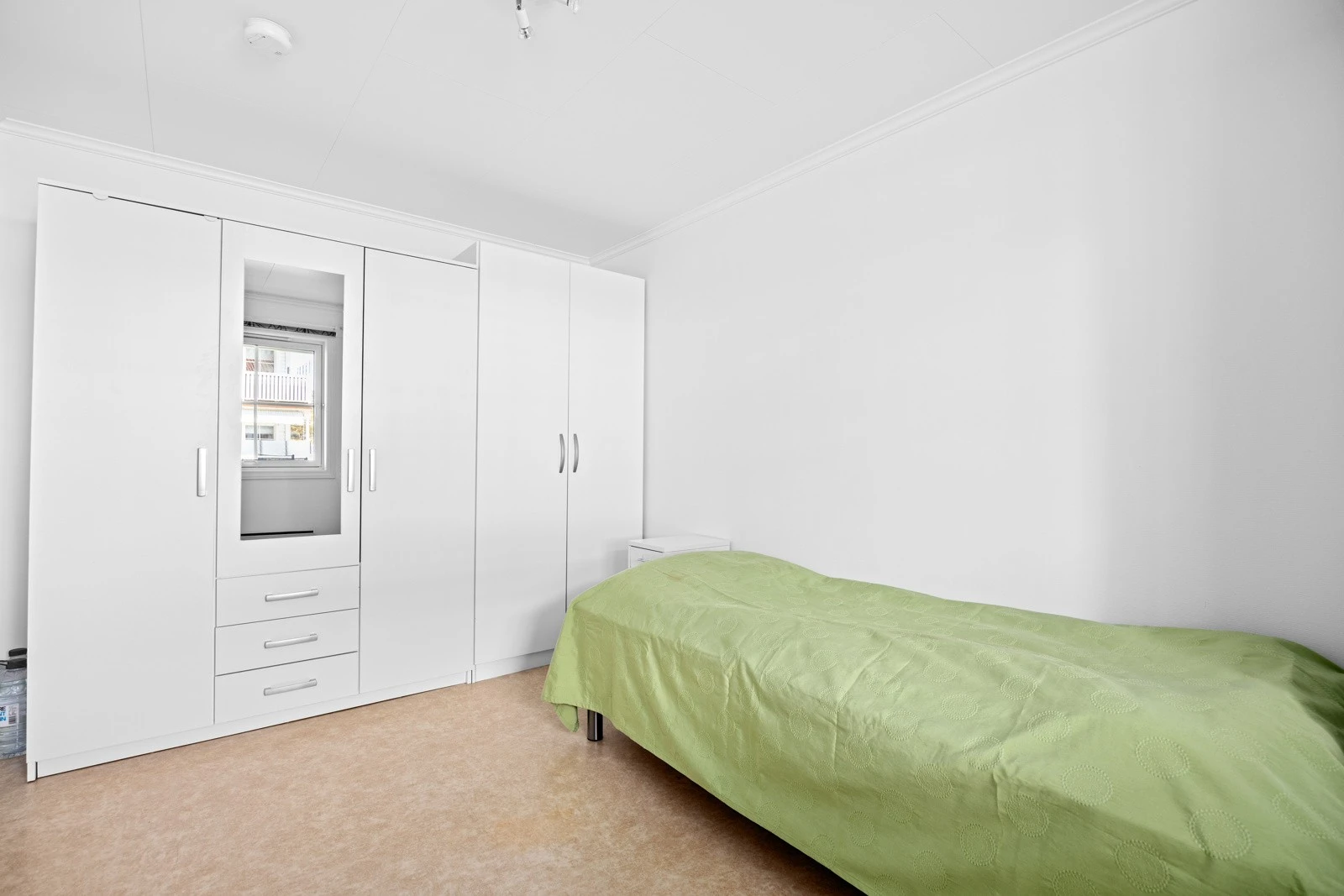 Godt med garderobeplass Galleribilde