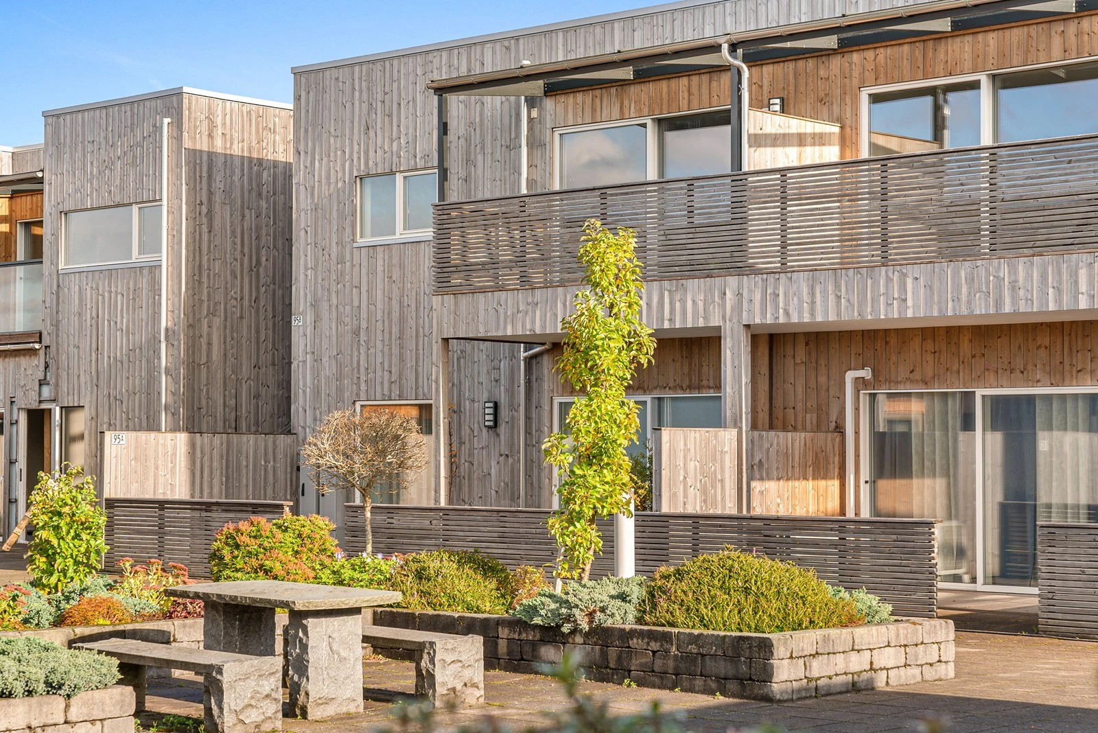 Leiligheten har fin og sentral beliggenhet og området har flotte utendørsarealer. Galleribilde