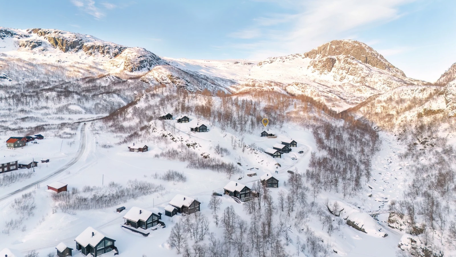 Hytten har flott og vidstrakt utsikt over landskapet. Galleribilde