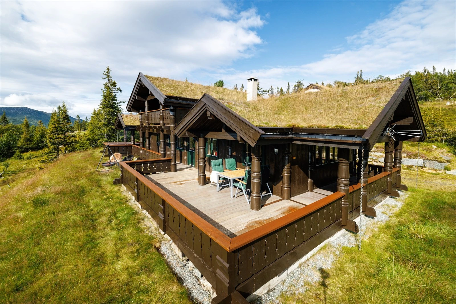 En meget velholdt fritidsbolig på en av Haglebu`s beste utsiktstomter! Galleribilde