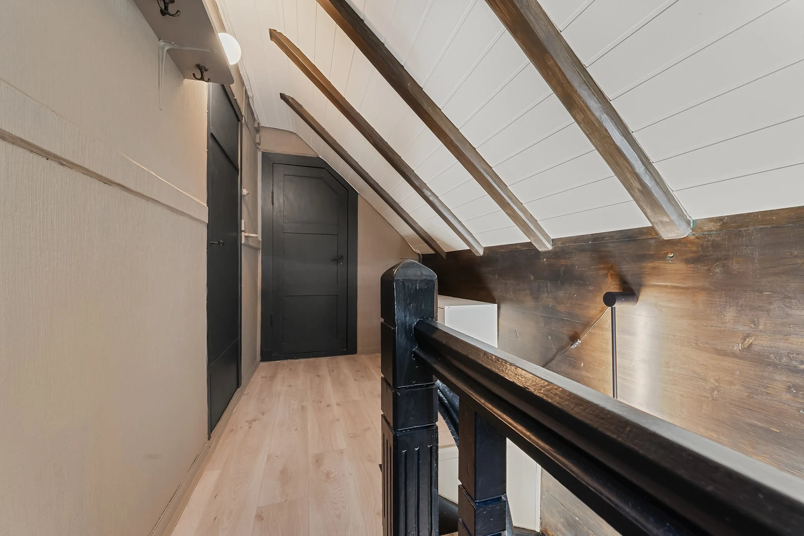 Gang i loftetasjen. Galleribilde