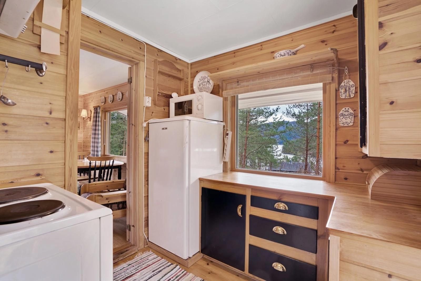 DOY08301 hdr Galleribilde