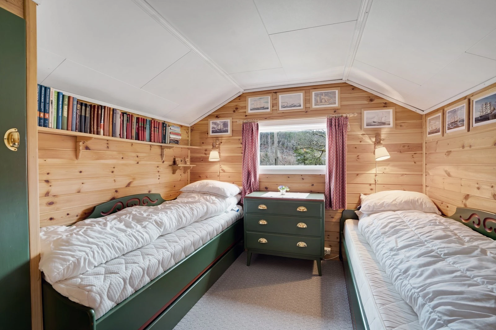 DOY08310 hdr Galleribilde