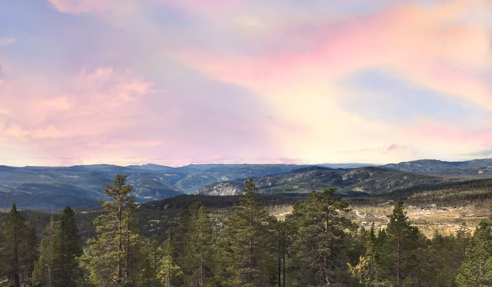 Topptur til Kristnatten, 1075moh Galleribilde