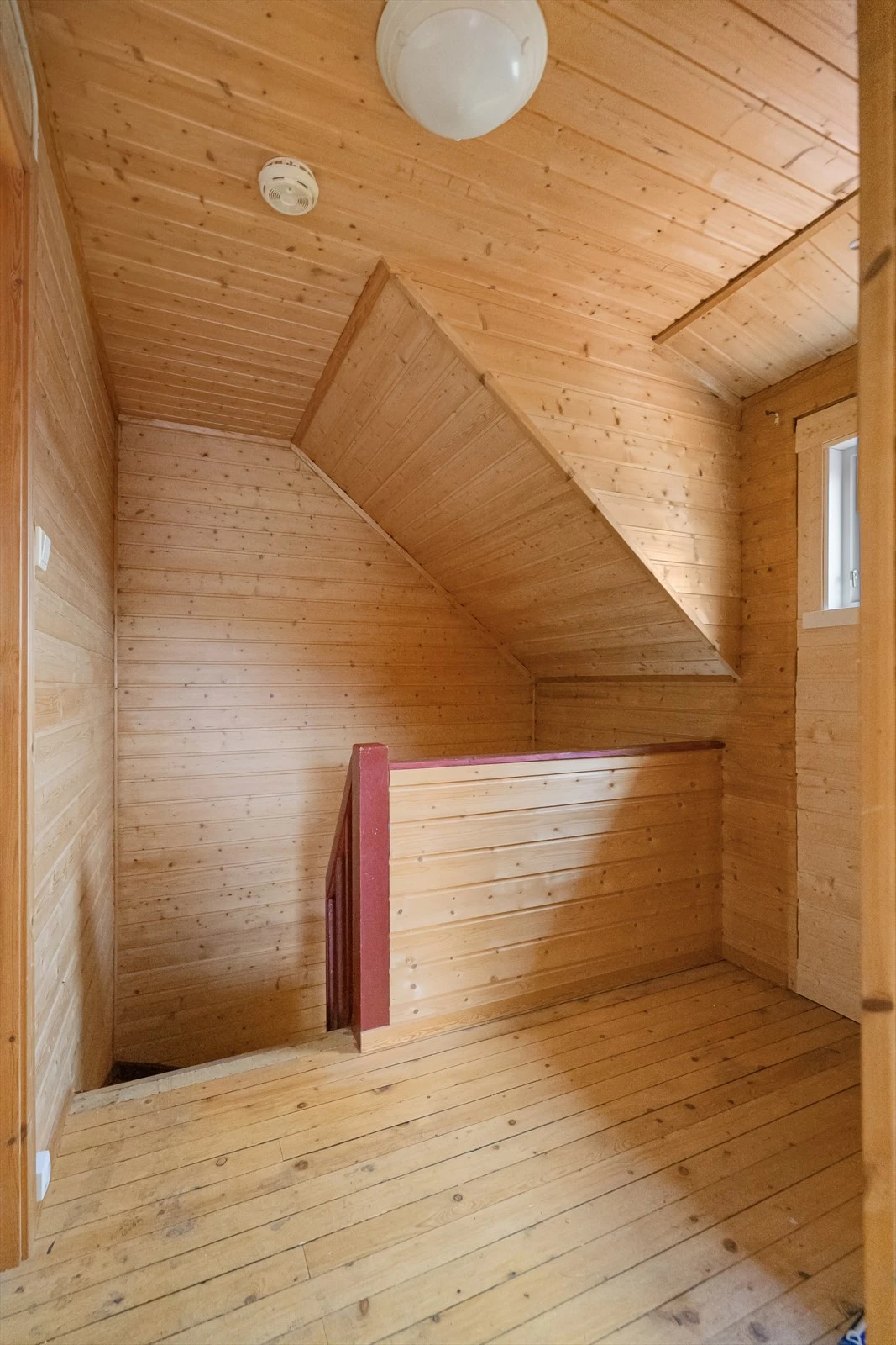 Trapp opp til 2.etasje Galleribilde