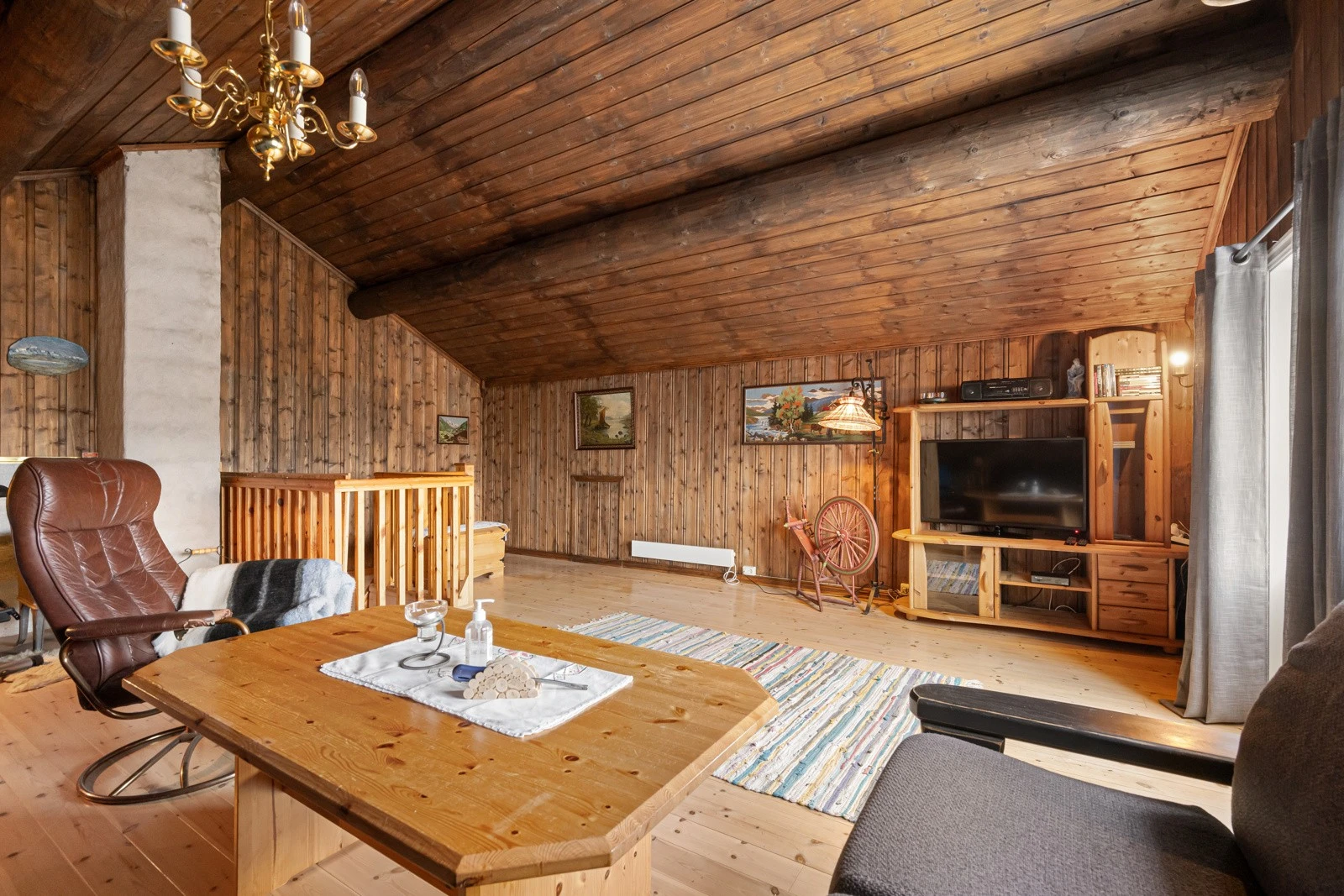 Perfekt som tv-stue eller lekestue Galleribilde