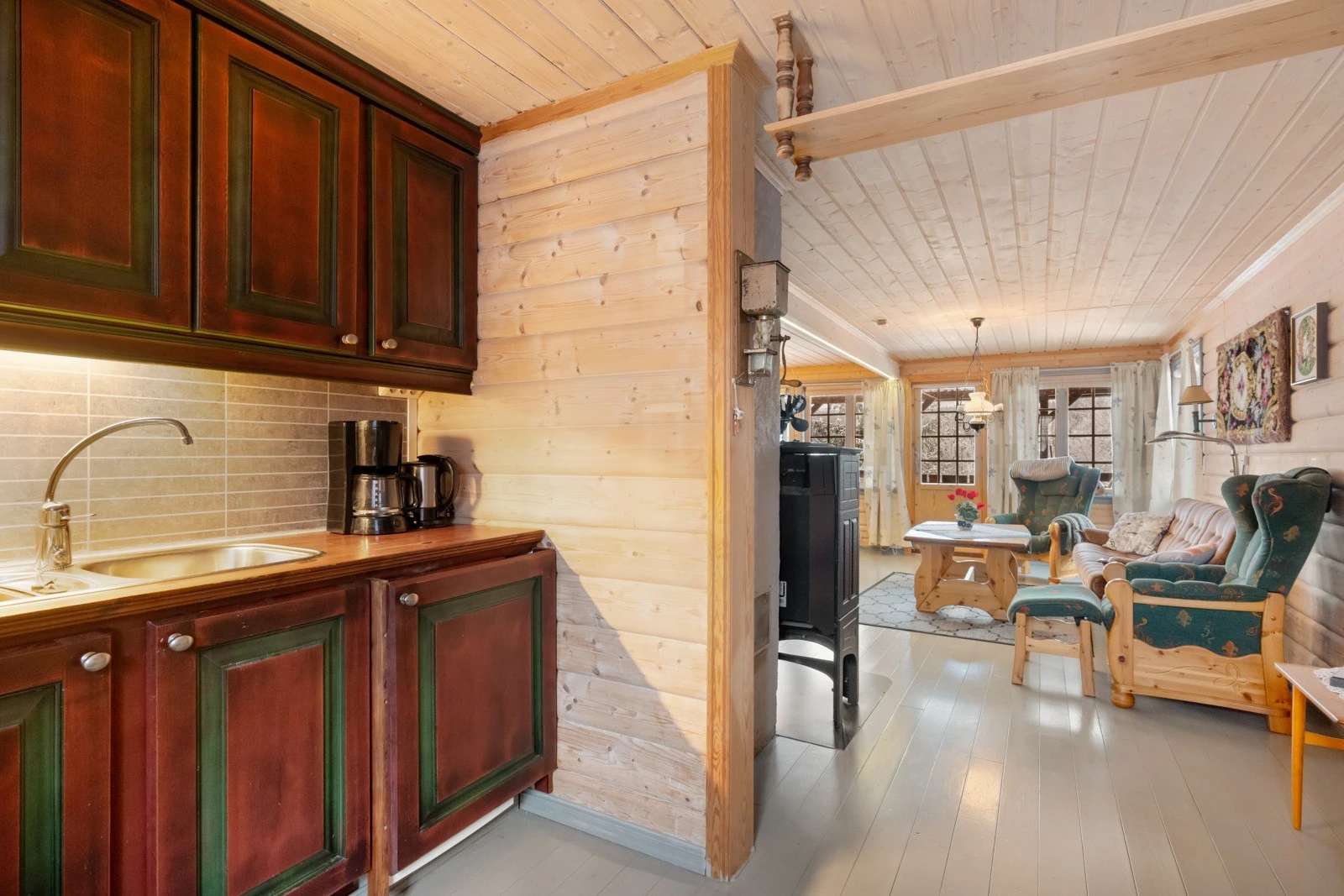 Åpen fra kjøkken mot stue Galleribilde