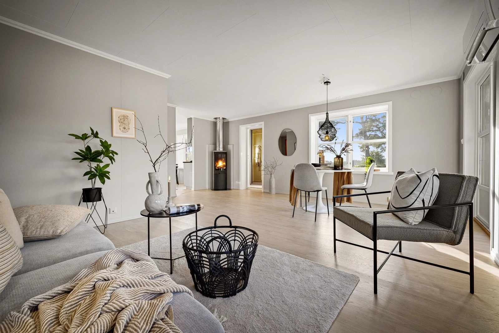 Lys og fin stue på 28 kvm. Galleribilde