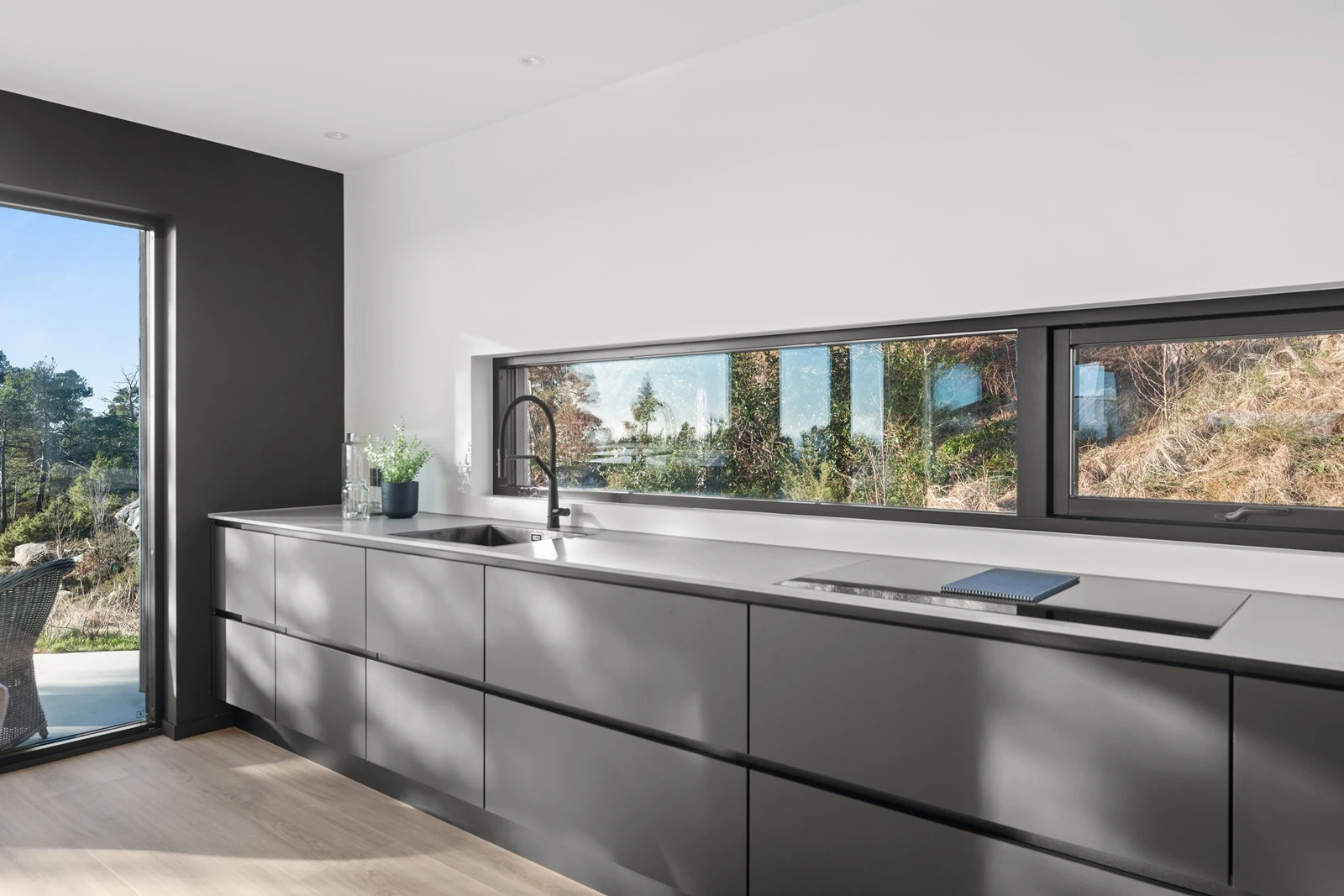 Utenfor kjøkkenvegg er det lagt opp stikk til varmepumpe om det ønskes Galleribilde