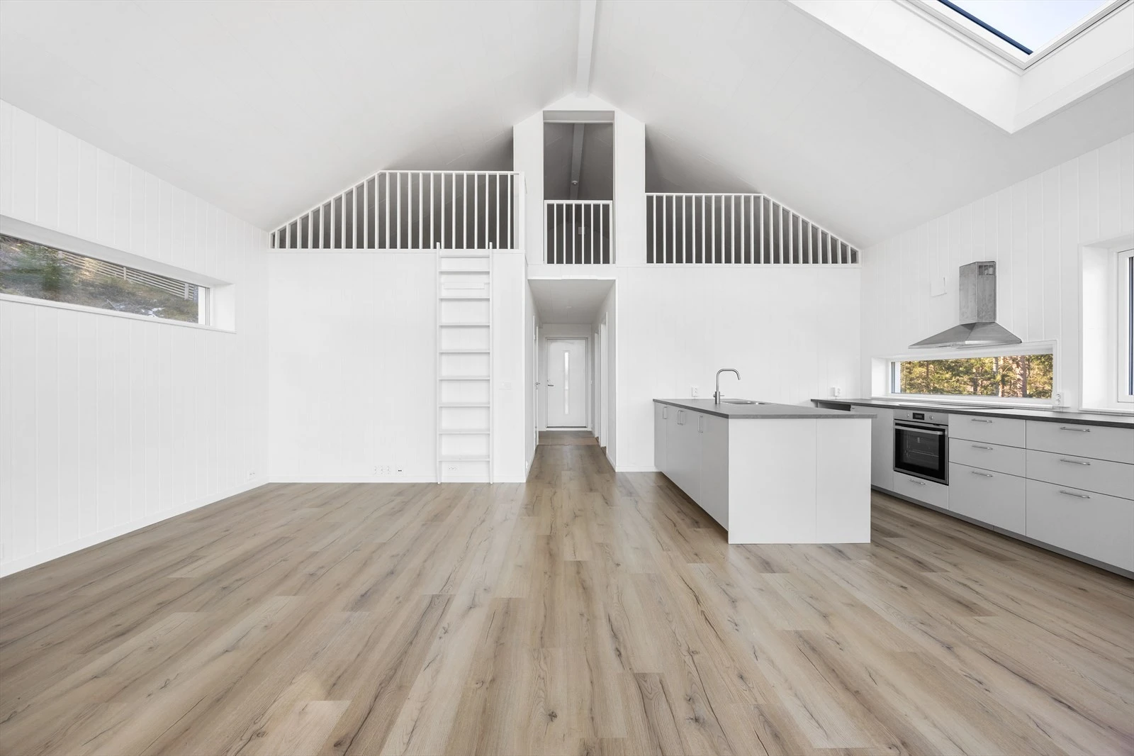 Den åpne løsningen gir en sosial sone. Galleribilde