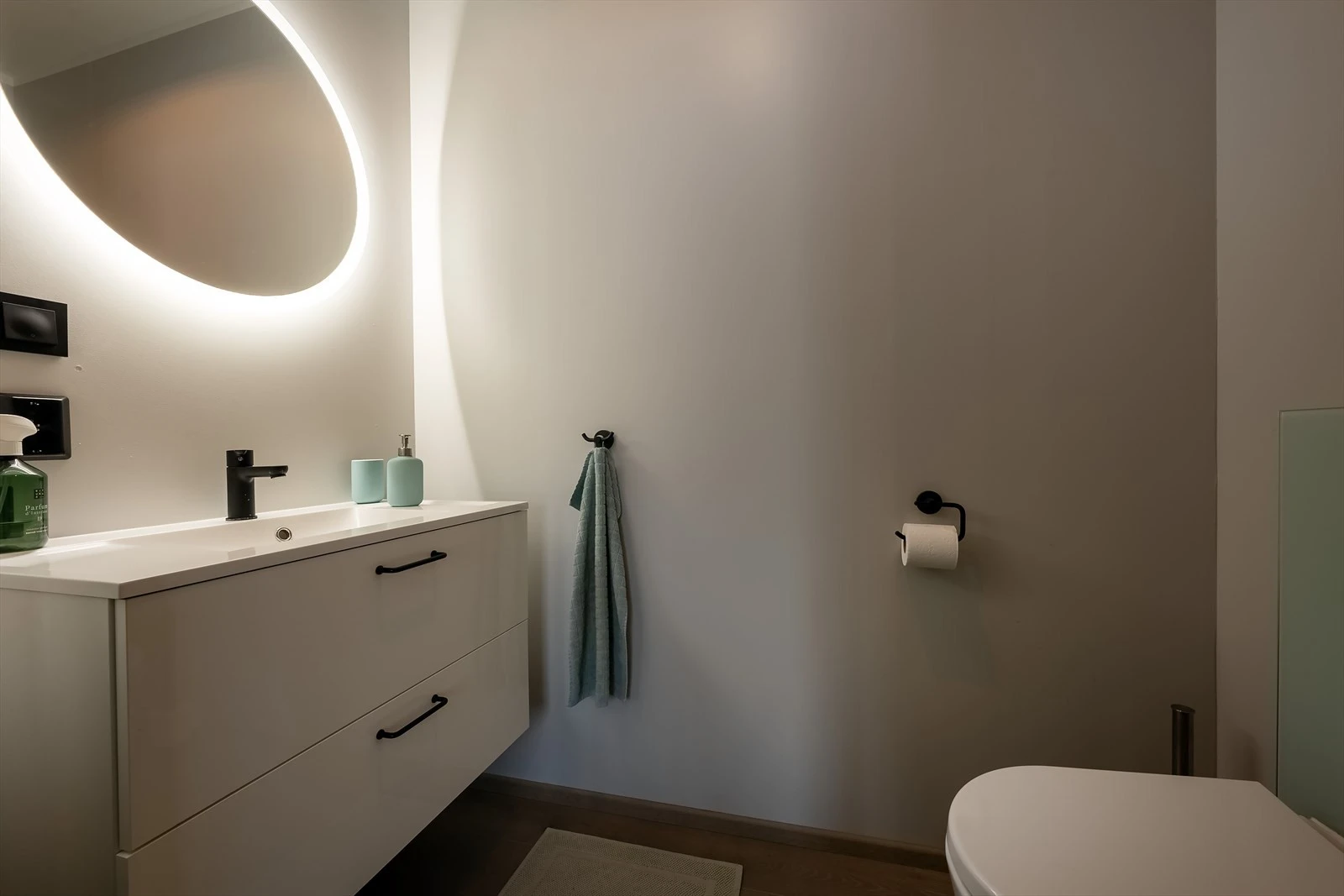 Toalett (1. etasje) Galleribilde