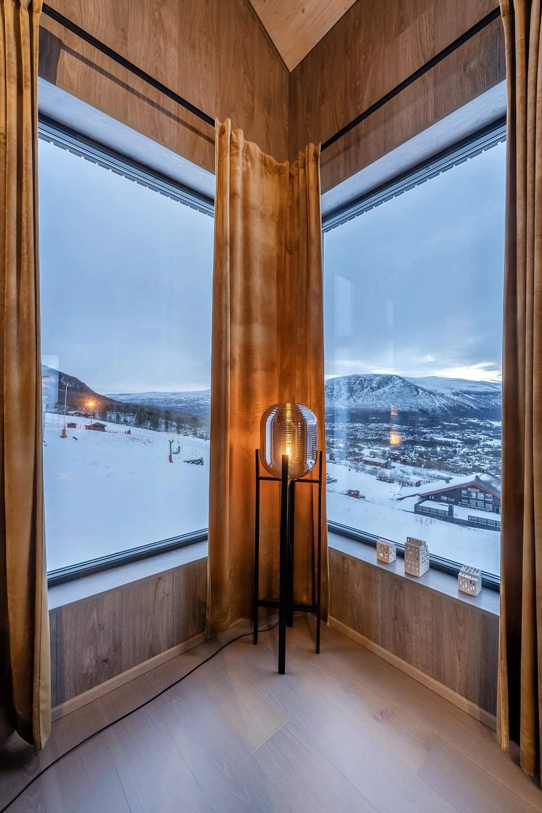 Detalj (utsikt fra stue 2 i 1. etasje) Galleribilde