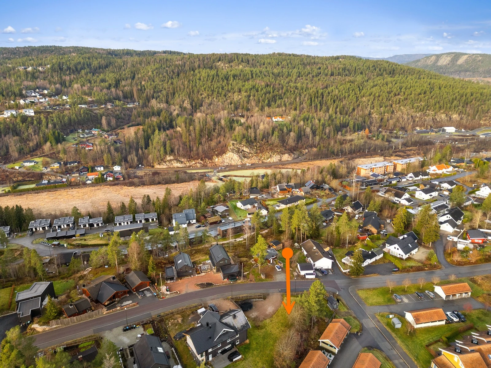 Tomt med fin beliggenhet utenfor Heggedal sentrum. Galleribilde
