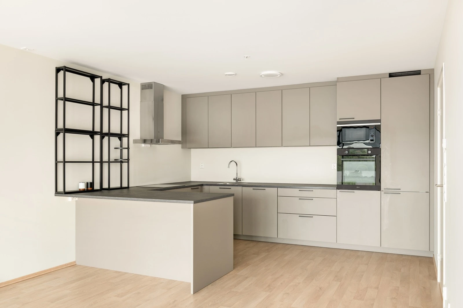 Stilrent kjøkken Galleribilde