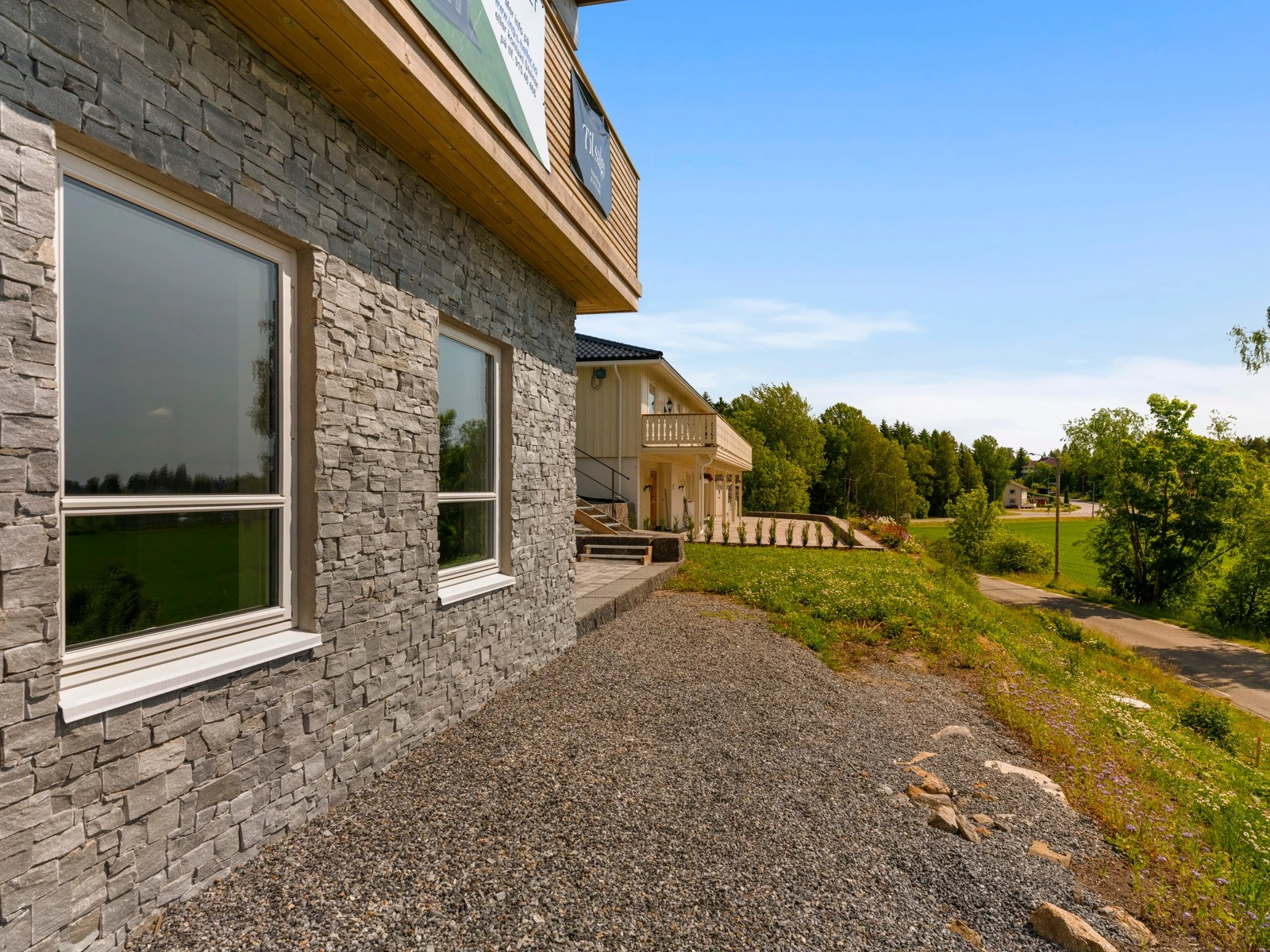 Uteområde. Galleribilde