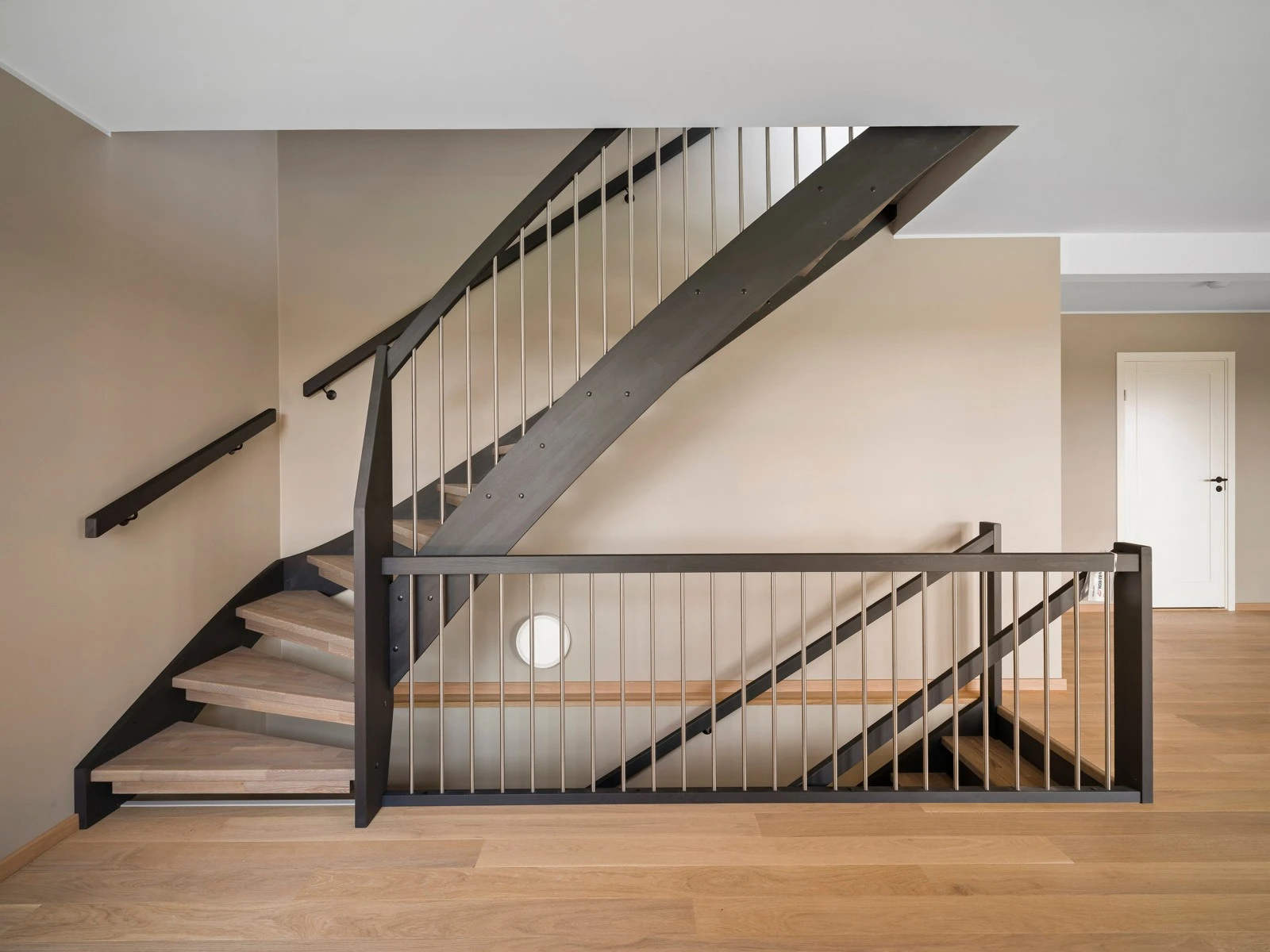 Trapperom. Galleribilde