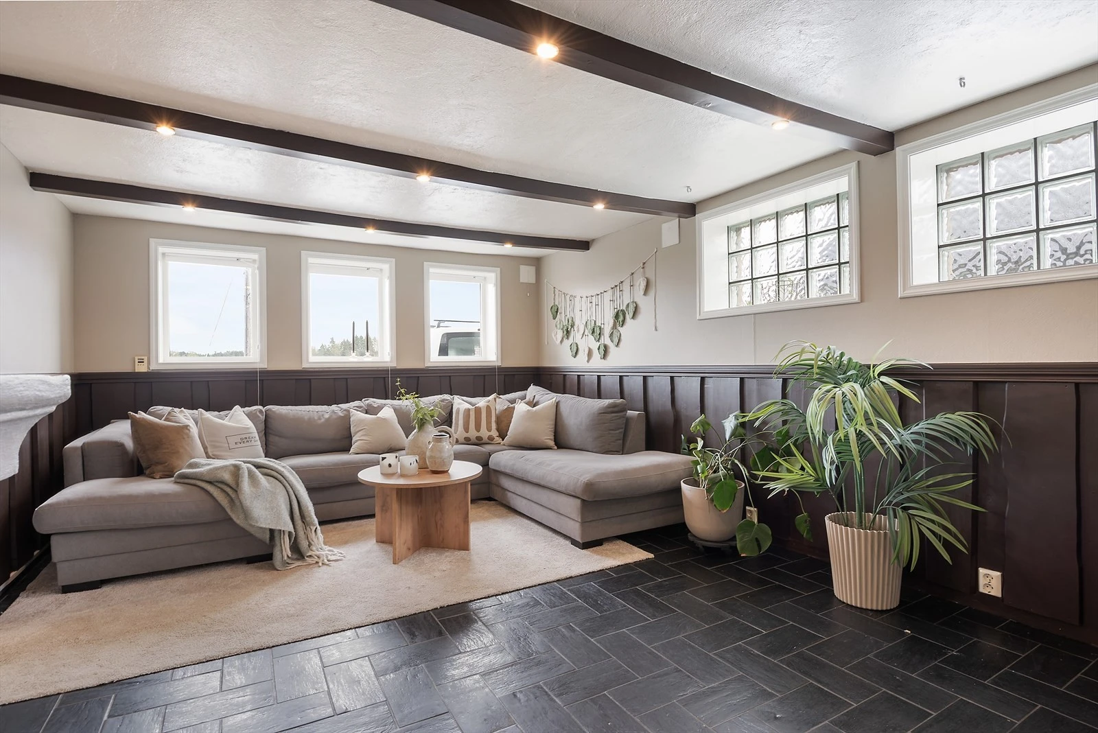 I kjelleren finner man en flott kjellerstue. Galleribilde