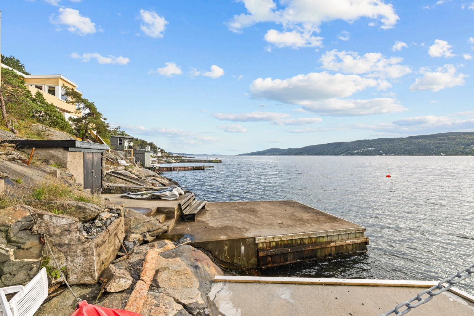 Flotte bademuligheter og mulighet for båtfeste. Galleribilde