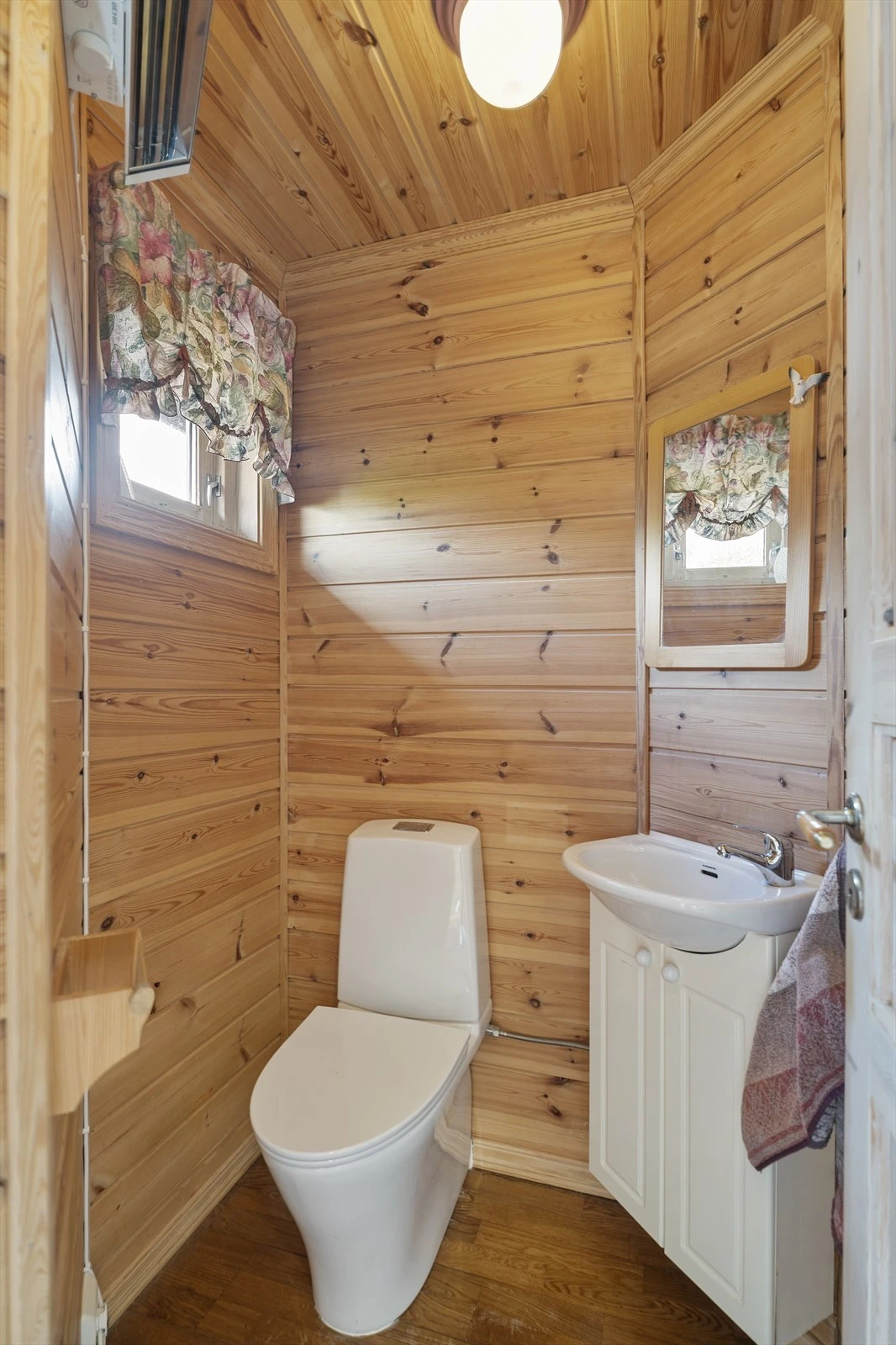 Toalettrom Galleribilde