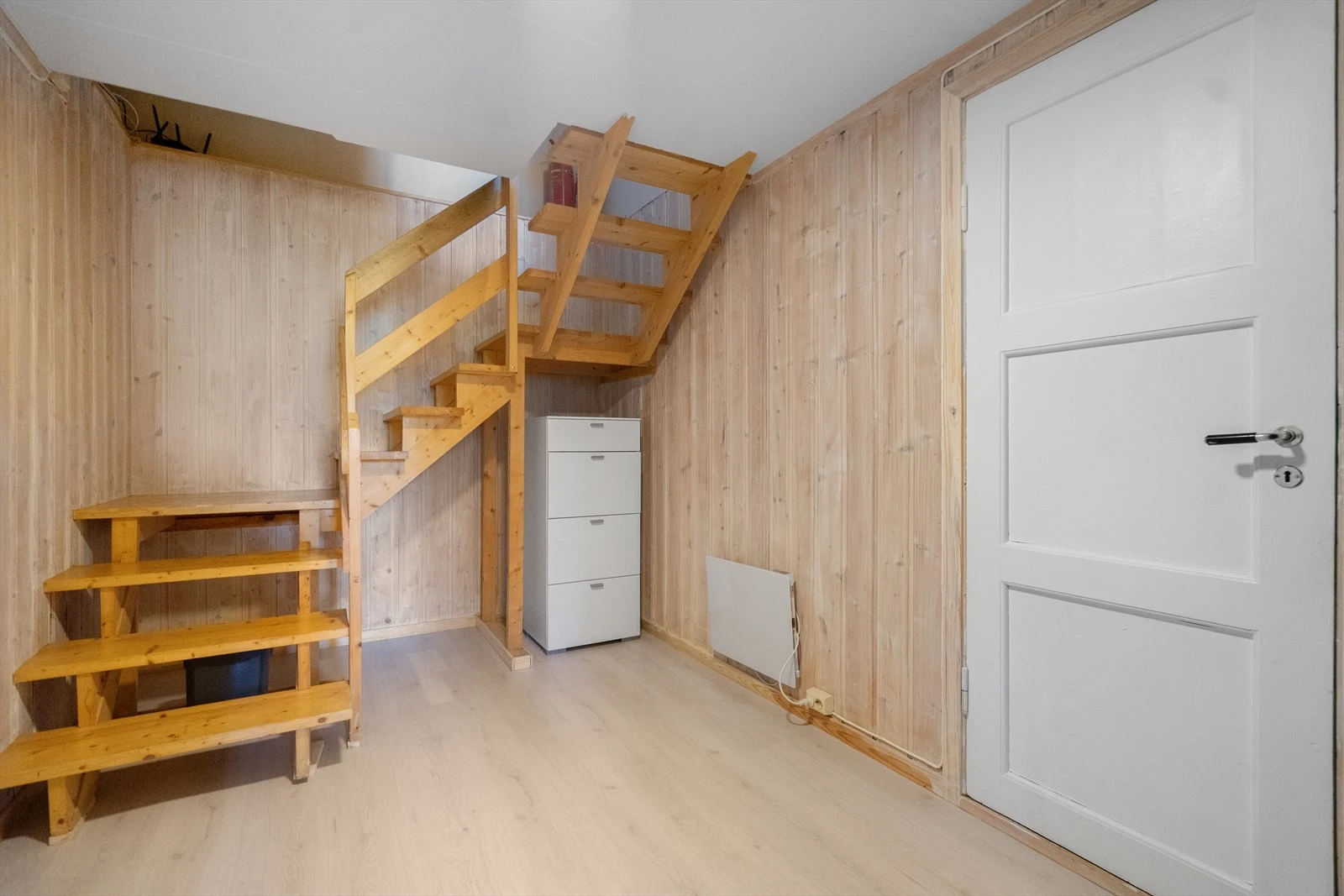 Nedgang til kjelleretasjen Galleribilde