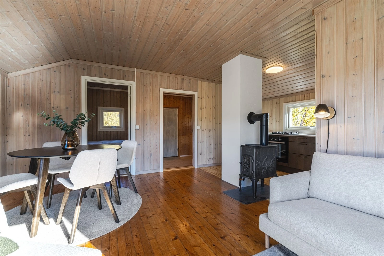 Stuen mot hall Galleribilde