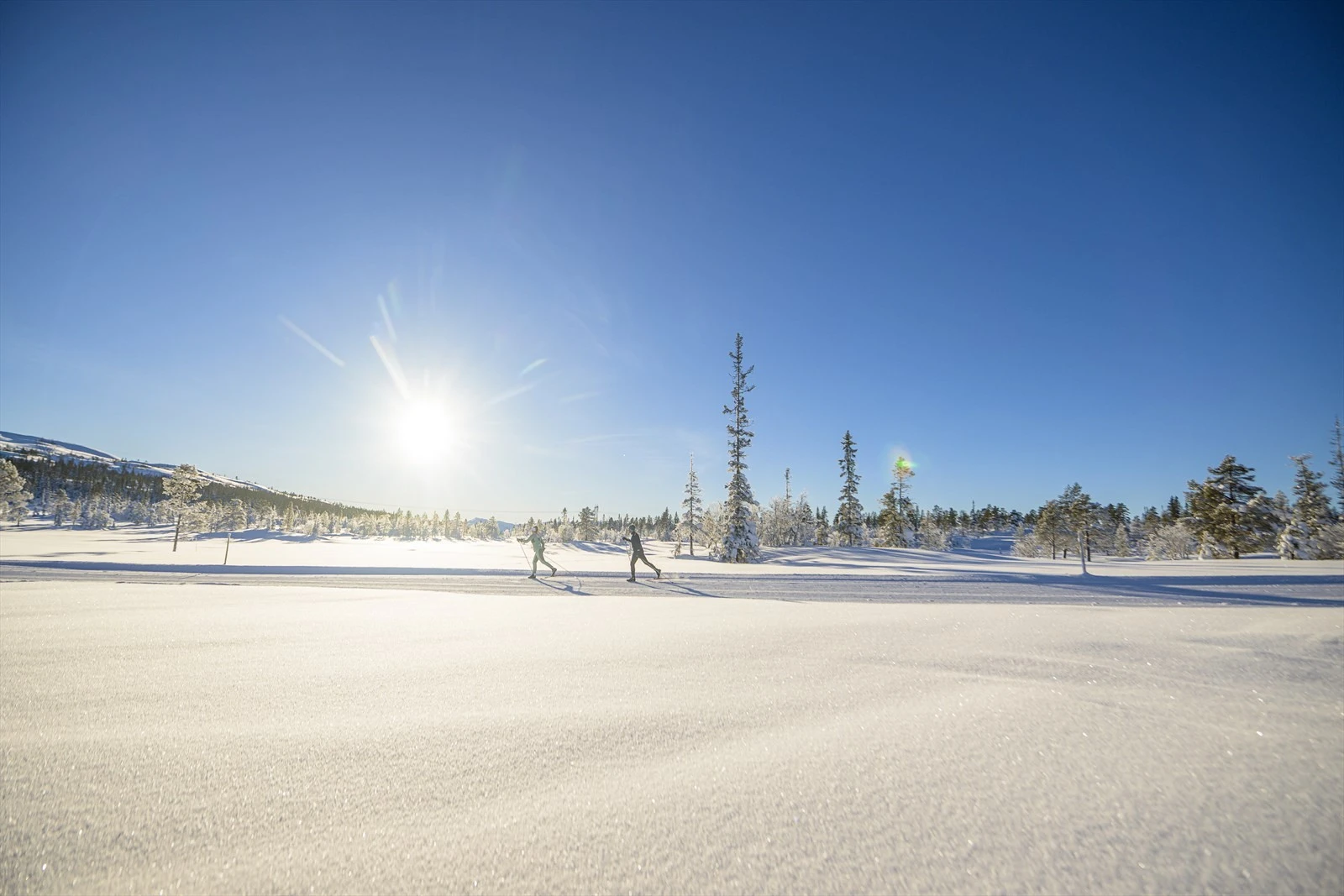 70 kilometer med trikkeskinner rett utenfor hytteveggen Galleribilde