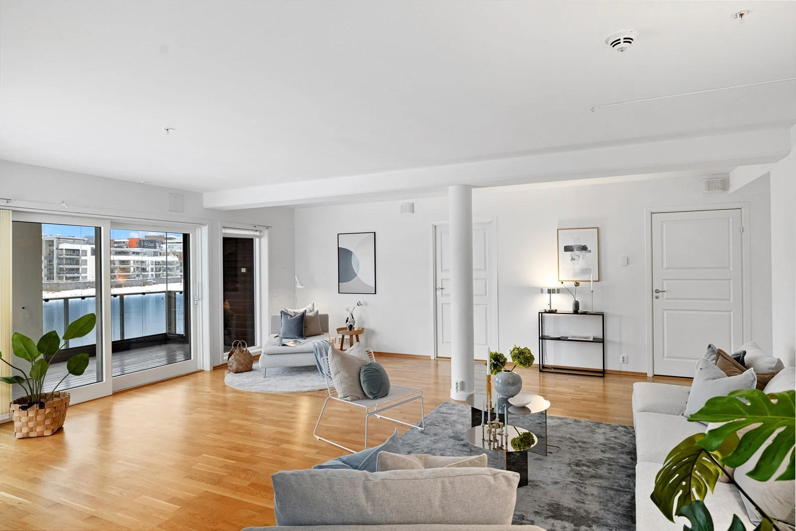 tuen er av svært god størrelse og byr på gode dagslys forhold. Galleribilde