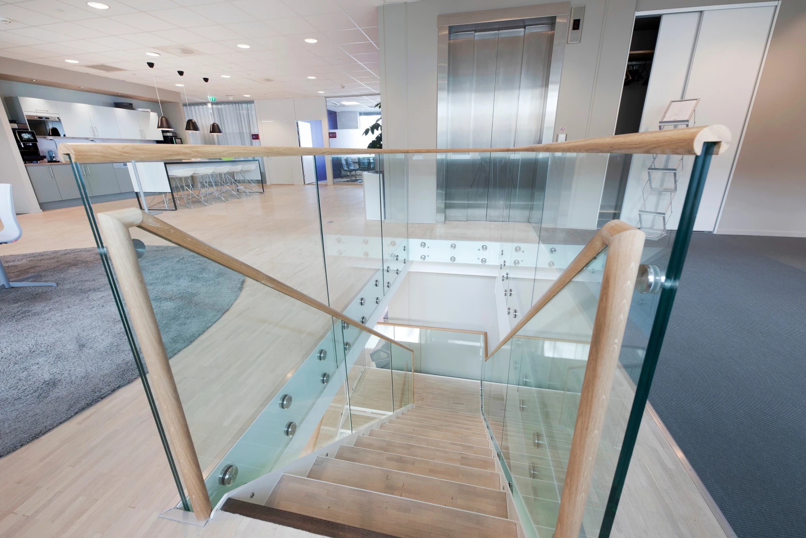 Interntrapp mellom 4. og 5. etasje Galleribilde