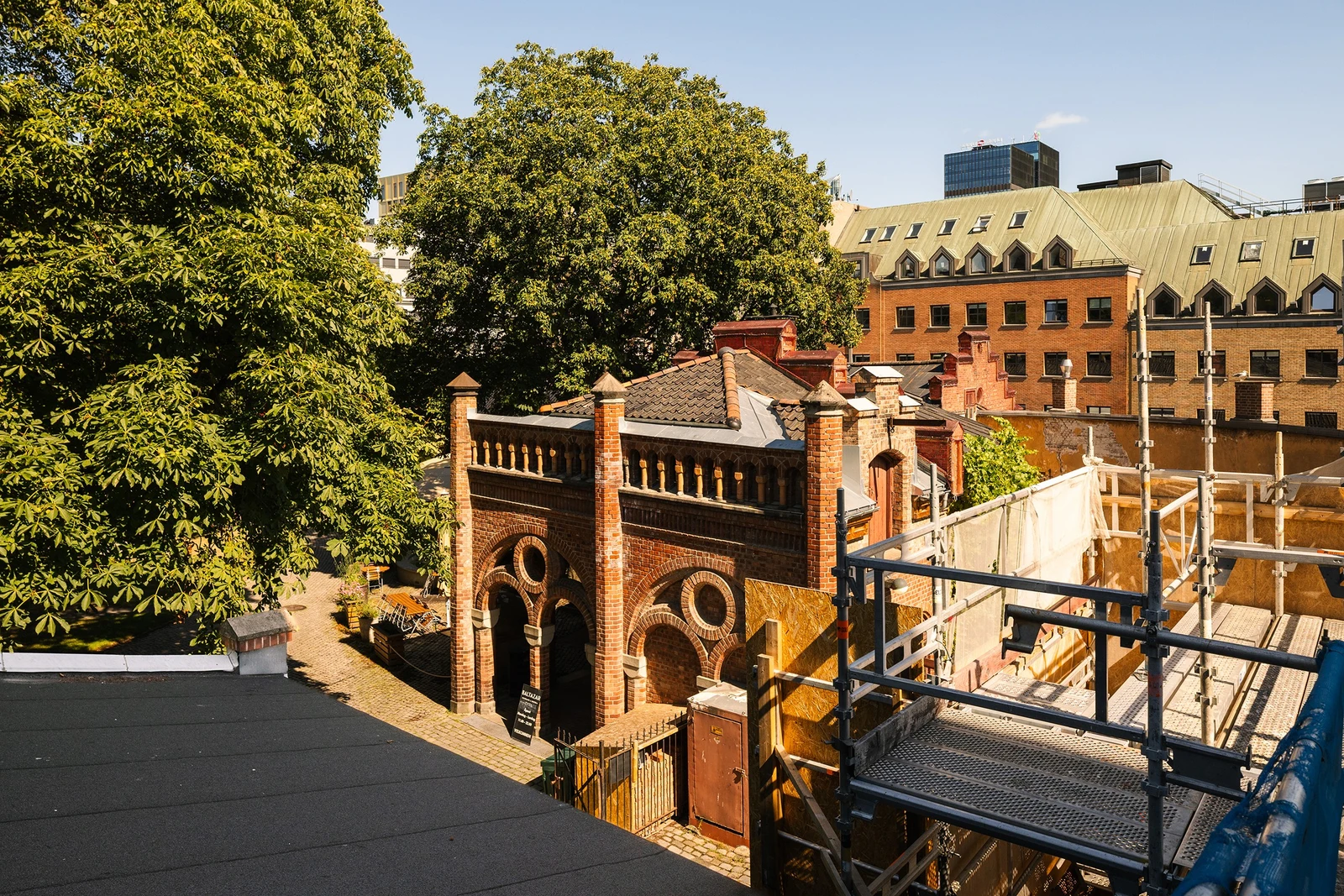 Det pågår vedlikeholds-, sikrings- og rehabiliteringsarbeider flere steder på anlegget. Foto: Fredrik Hansson. Galleribilde