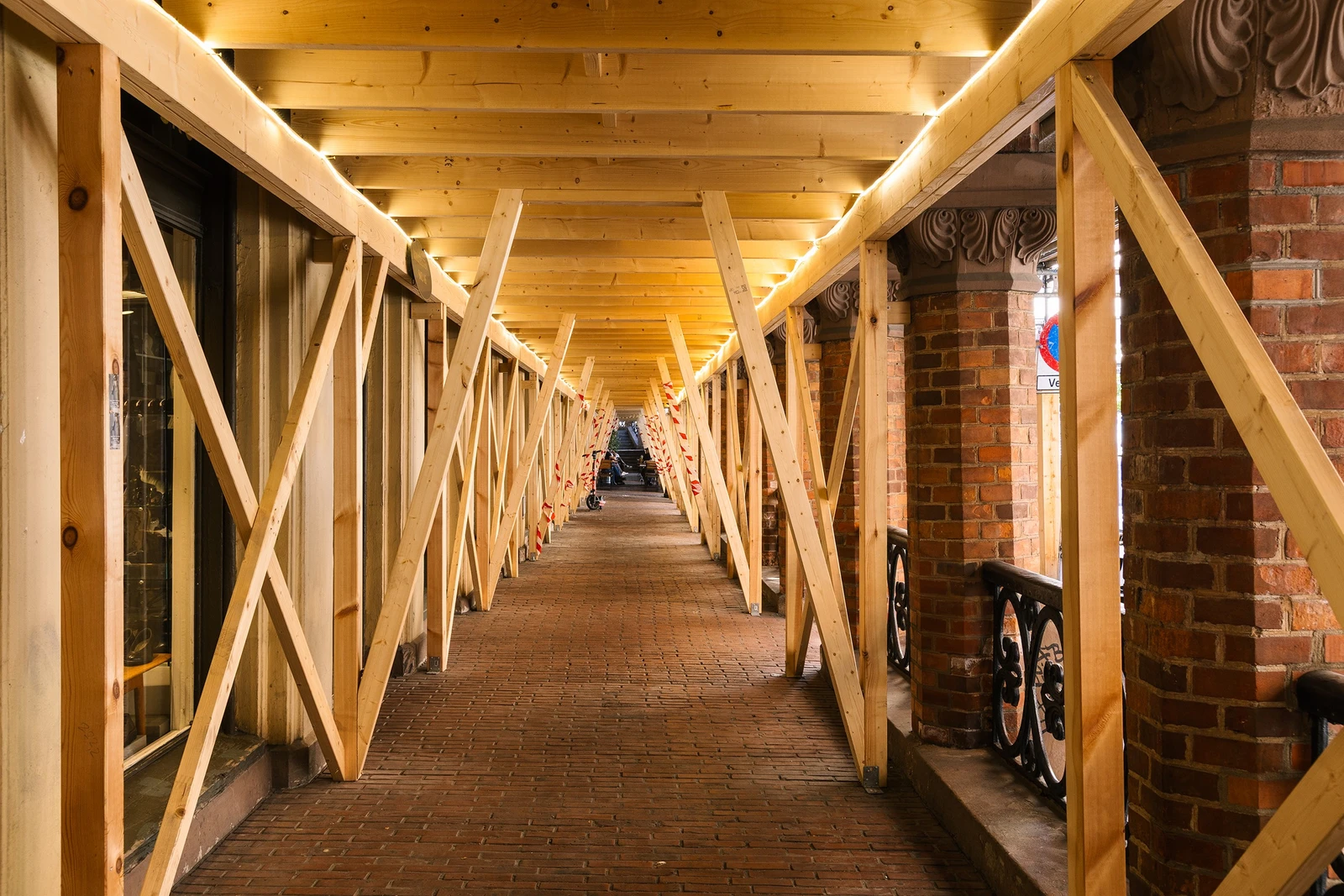 Det pågår vedlikeholds-, sikrings- og rehabiliteringsarbeider flere steder på anlegget. Foto: Fredrik Hansson. Galleribilde