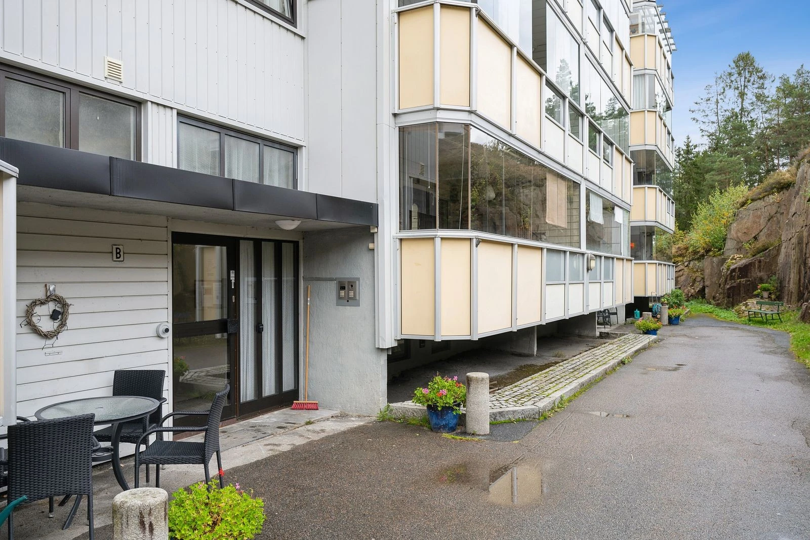 Skjermet beliggenhet gir en rolig atmosfære.