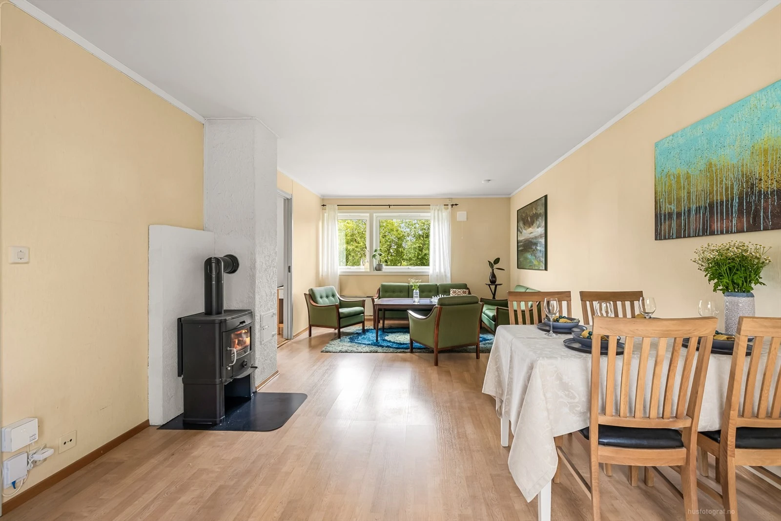 Peisen sikrer god temperatur og en hyggelig stemning under kaldere høst- og vintermåneder.