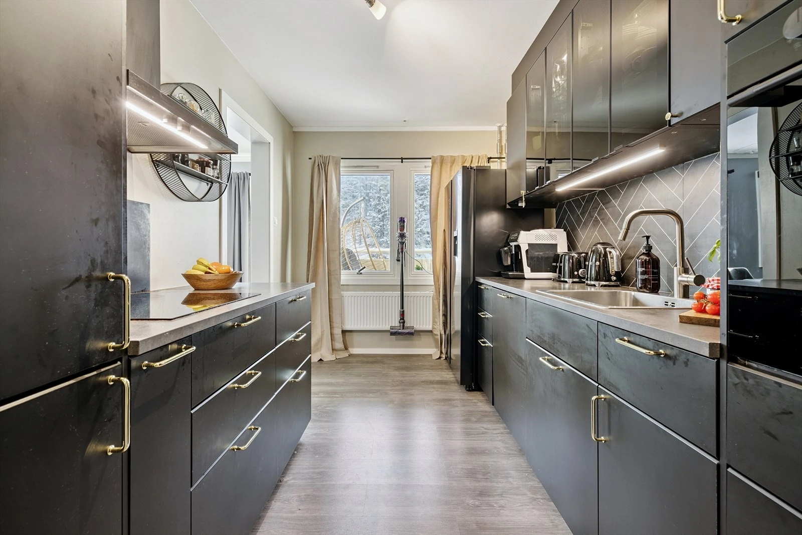 Moderne og pent kjøkken fra Ikea i 2020