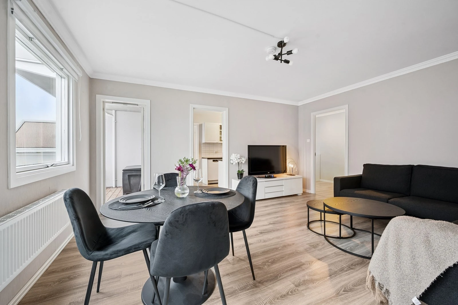 Presentert av Siviløkonom/ megler Martin Morken Hjertås