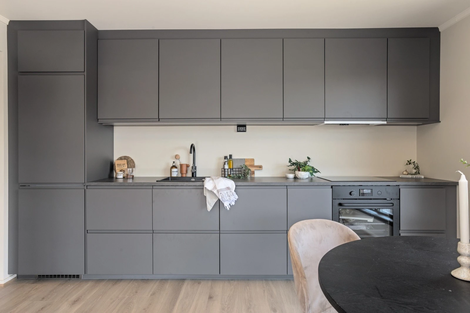 Kjøkken med styling.