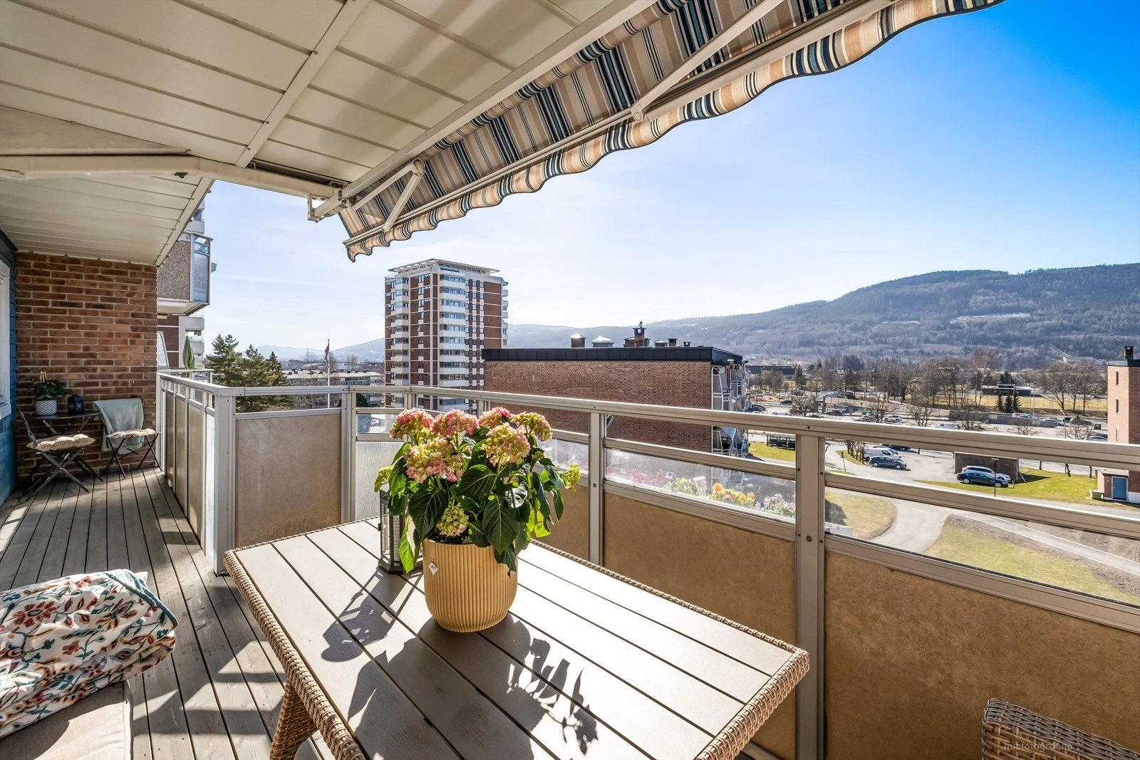 Nydelig utsikt og bare noen få meter unna Ligosenteret i bakgrunnen.