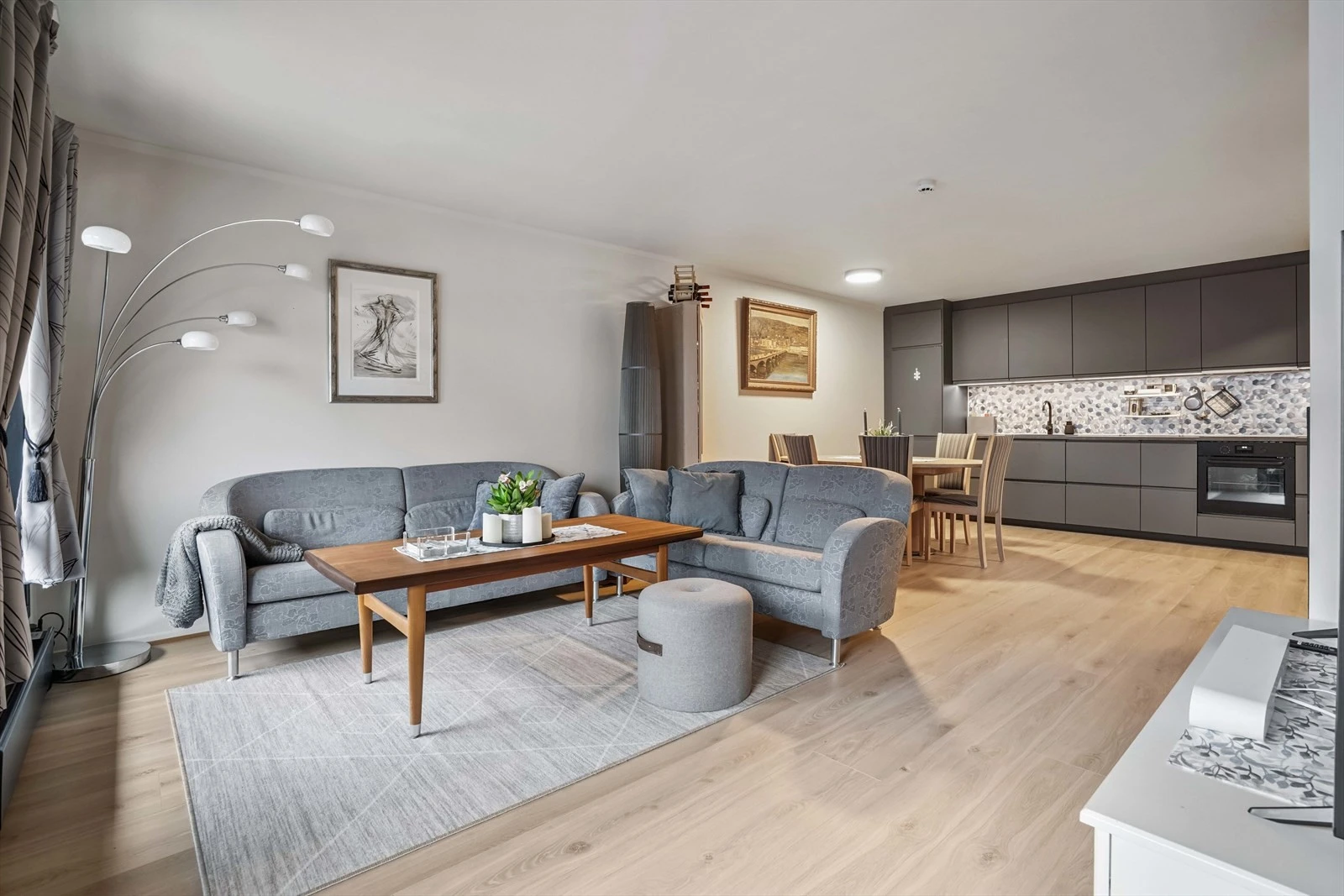 Velkommen til denne flotte boligen i Industrigata 1N