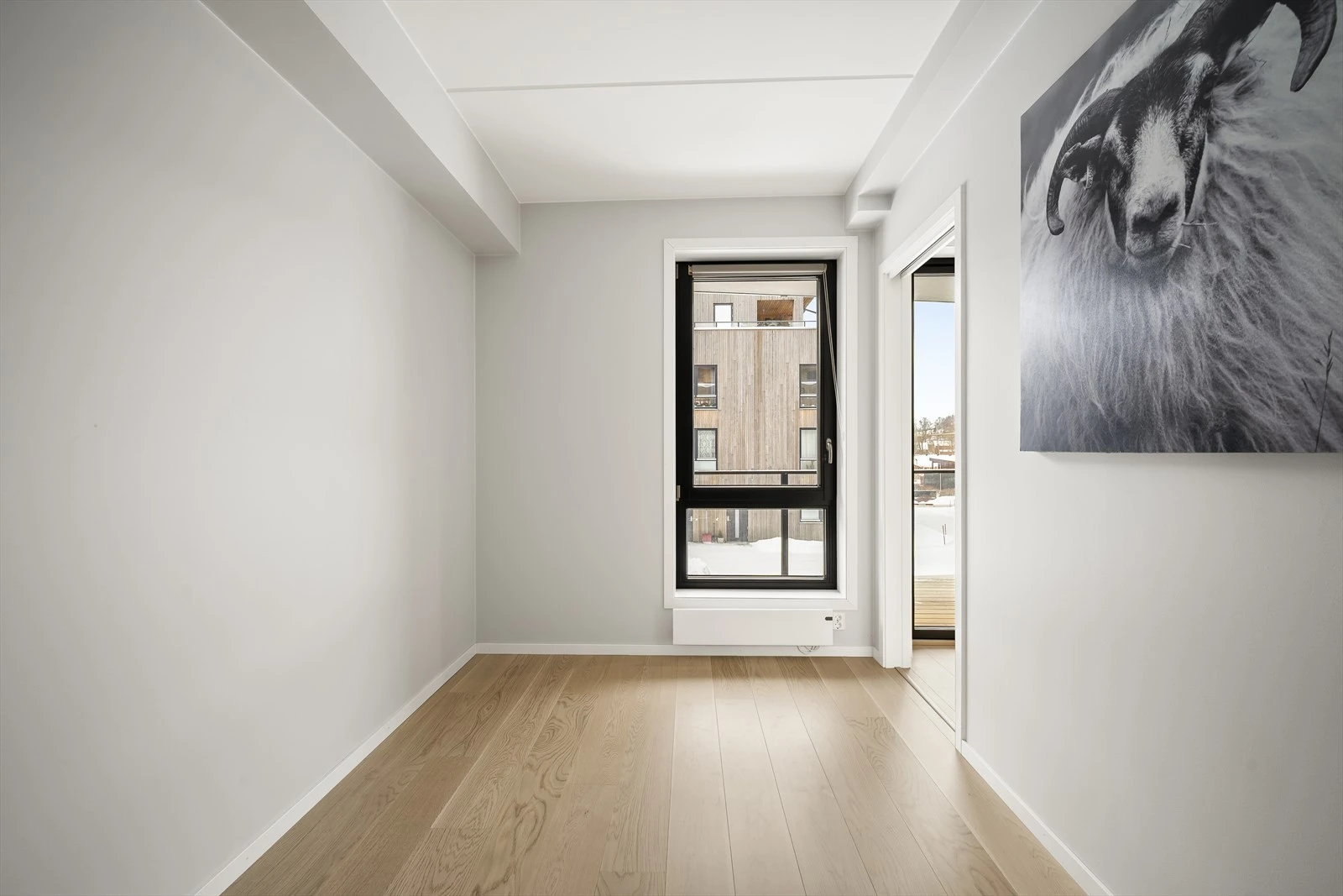 Soverom med plass til dobbeltseng.