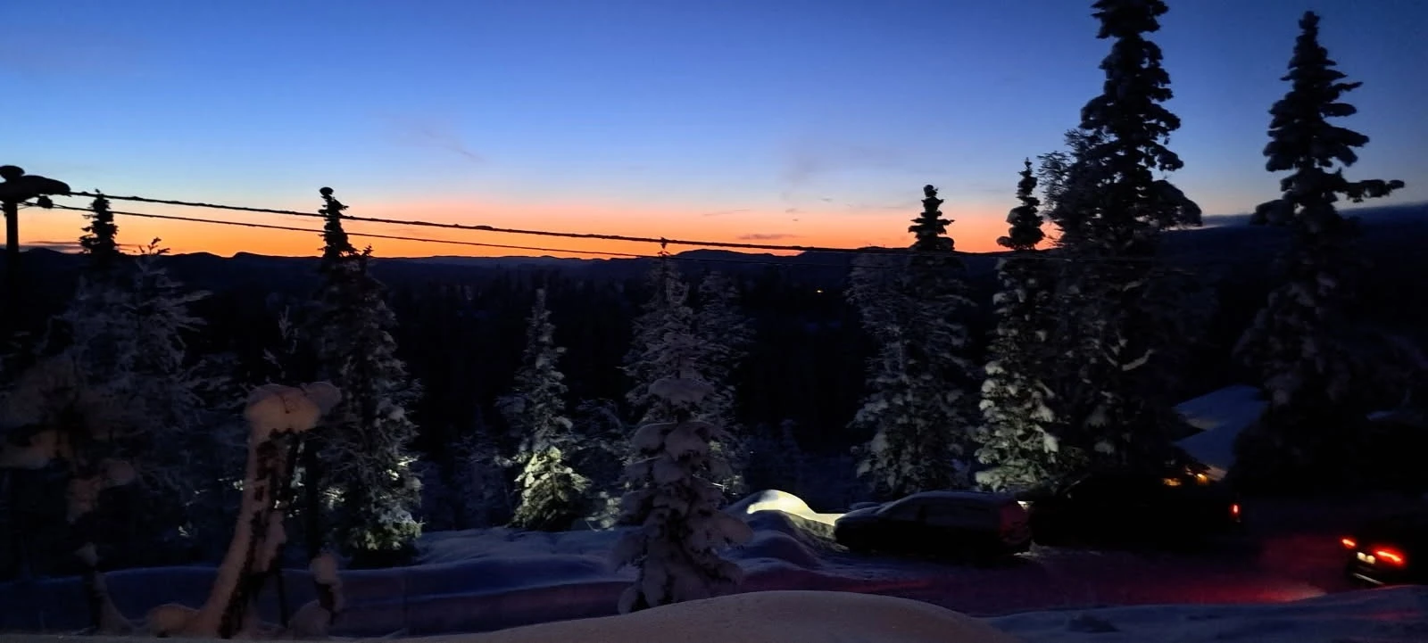 Fantastisk utsikt mot Eggedalsfjellet og de omkringliggende fjellene.