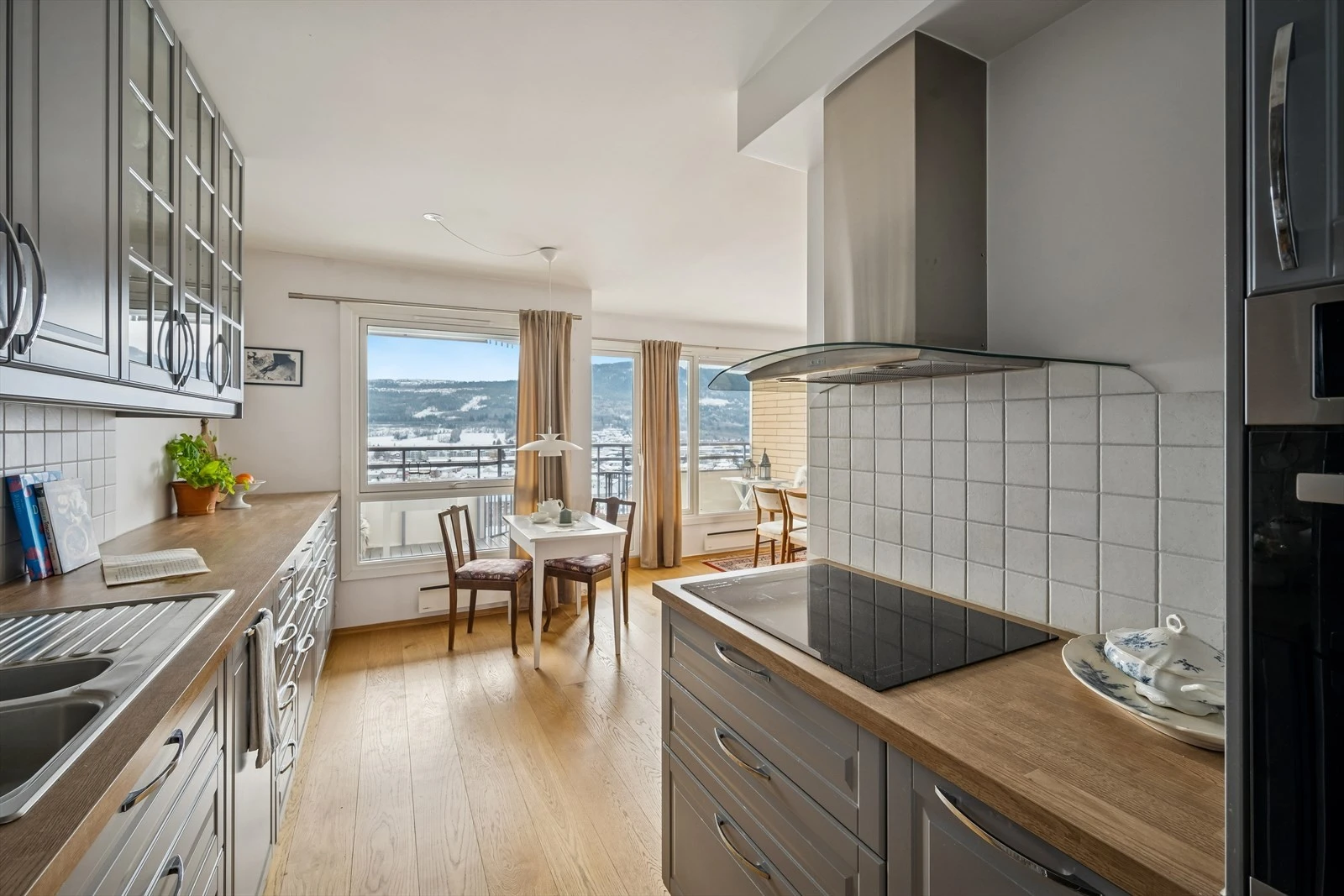 Kjøkken med fronter fra 2014