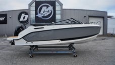 Uttern D65 Premium Exclusive DeLuxe Line // Mercury F 200 V6 // Innbytte/Finans