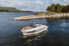 LAGERTØMMING - Uttern D70 Premium Exclusive DeLuxe Line / Mercury 250 V8 Verado