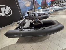 Grand 330 Ultimate Black Edition powered by 2026 Mercury F 10 (15/20) EFI Sport