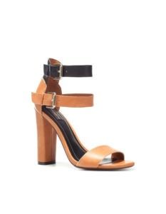 Høyhælte sandaler i skinn fra Zara i str. 37 | FINN.no Høyhælte sandaler i skinn fra Zara i str. 37 | FINN.no