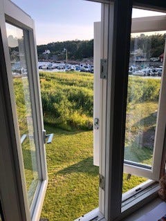 Utsikt fra soverom 3 mot vannet. Galleribilde