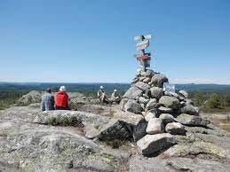 Himmelsyna: flott tursted på vinter og sommertid. Galleribilde