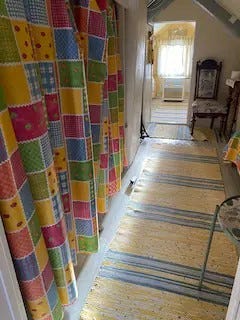 soverom seks. sett mot soverom syv Galleribilde