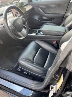 5YJ3E7EB5KF341271 2019 TESLA MODEL 3-5