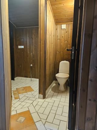 Toalett i anneks Galleribilde