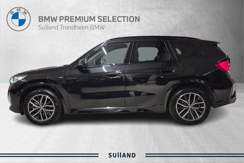 Velutstyrt BMW X1 xDrive25e M Sport – en ideell kombinasjon av kjøreglede og allsidighet!